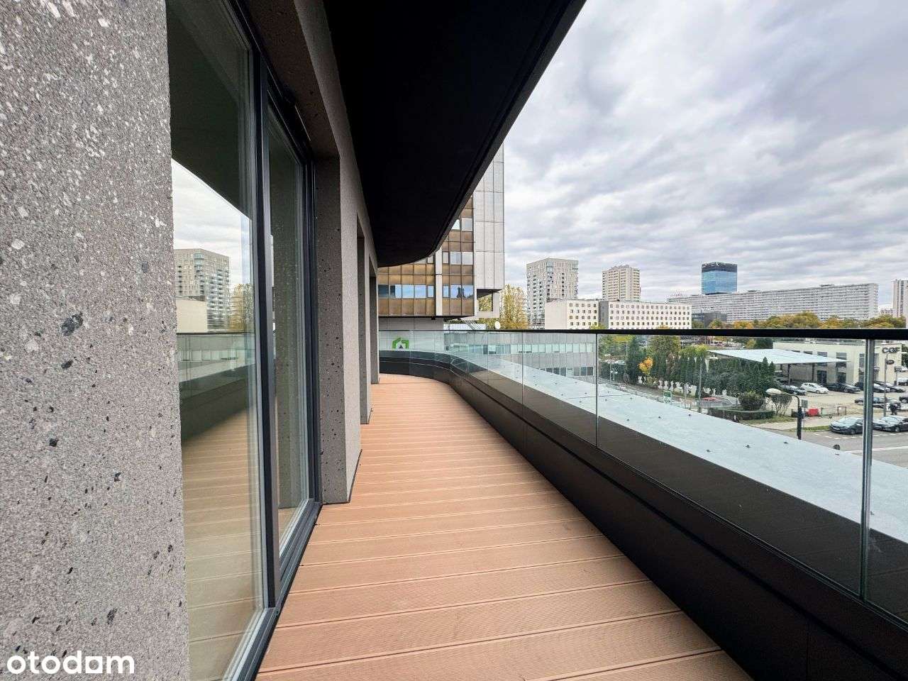 Duży taras. Garaż. 2 pokoje. Zabrska. Global.. - Pełny obrazek: 4/13