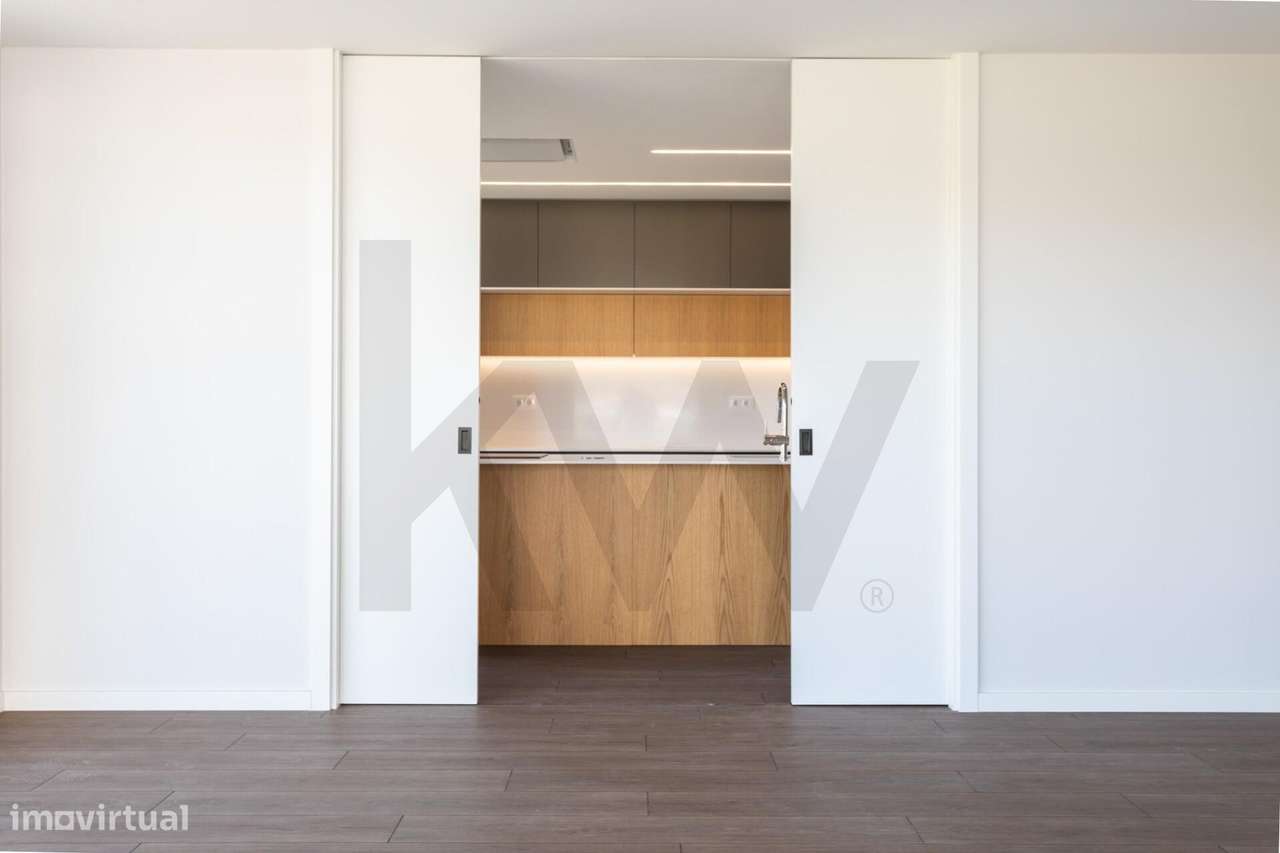 Exclusivo T3 Novo com Varandas de 51m2 | 2 Lugares de Garagem e Arreca-51