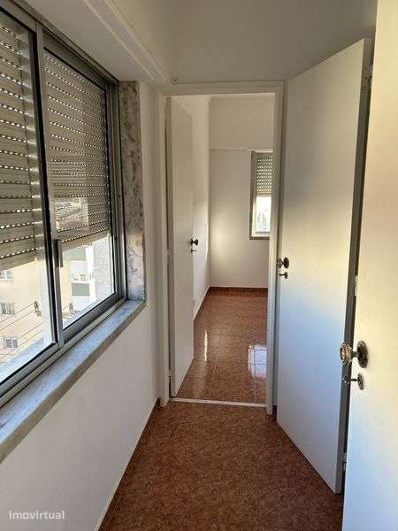 Apartamento T1 na Ajuda com Vista Rio - Grande imagem: 4/10
