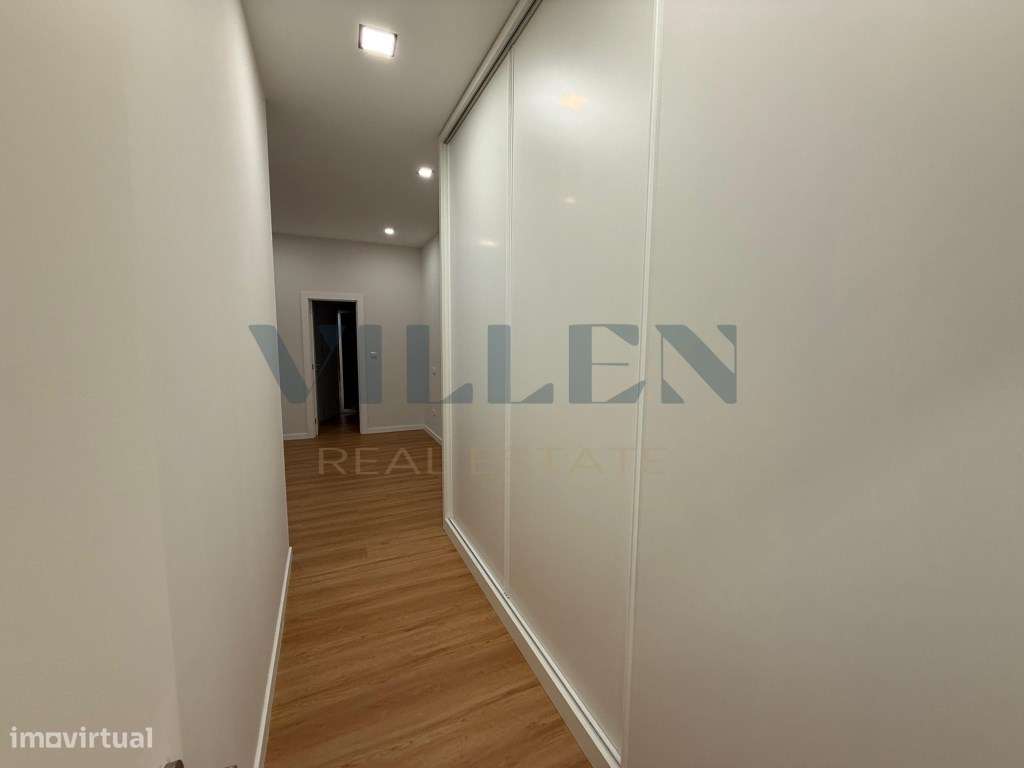 Apartamento T2 com Entrada Privativa e Garagem na Maia-18