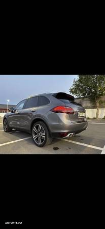 Porsche Cayenne 3.0TD TipTronic - 4