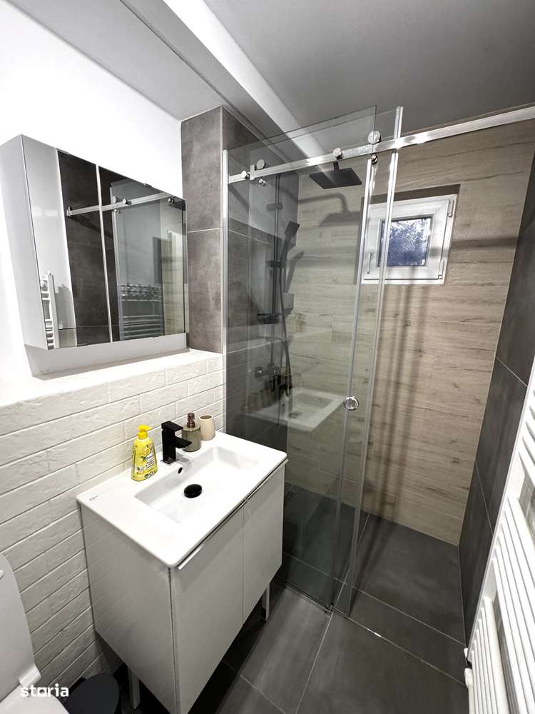 Închiriere Apartament Modern Decomandat- zona Cug Iasi - Imagine principală: 4/9