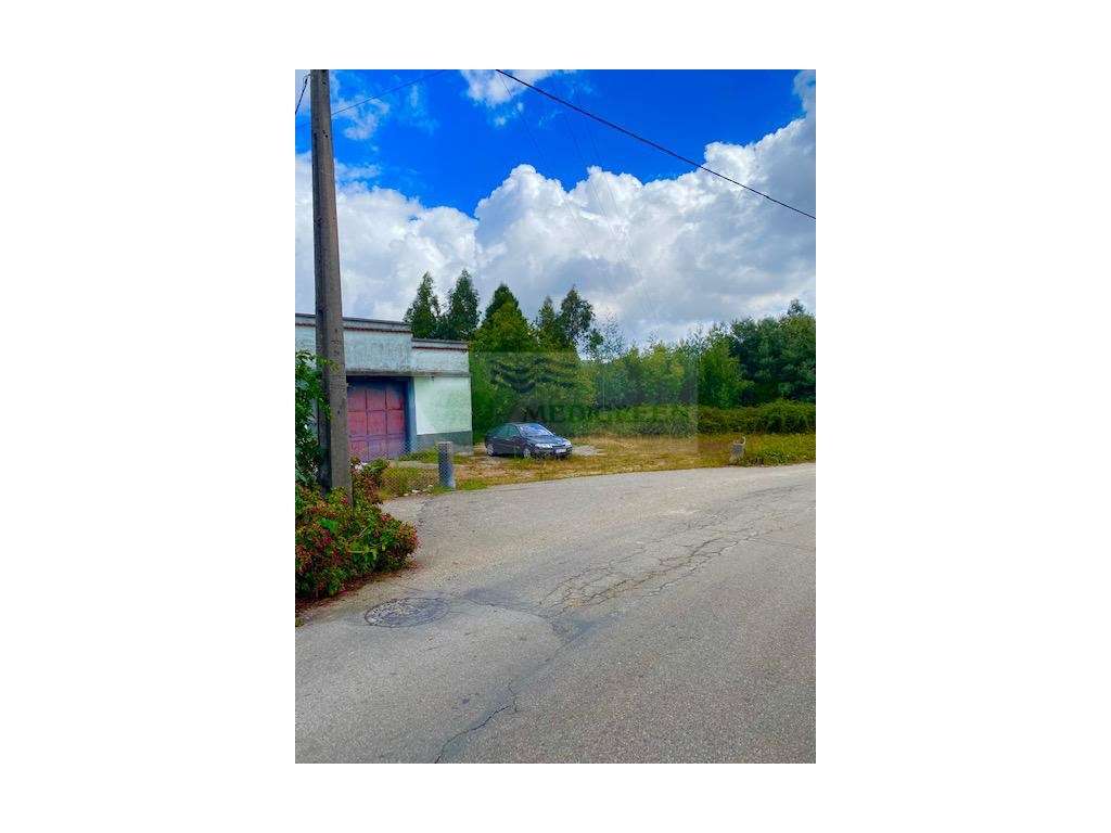 ARMAZÉM PERTO DO FUTURO ACESSO DO IC 35 - Grande imagem: 3/6