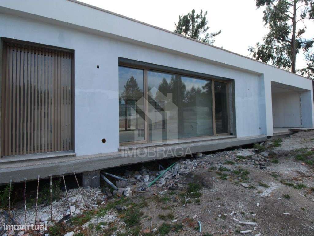 Moradia Geminada T3 Nova para Venda em Rendufinho - Póvoa de Lanhoso-29