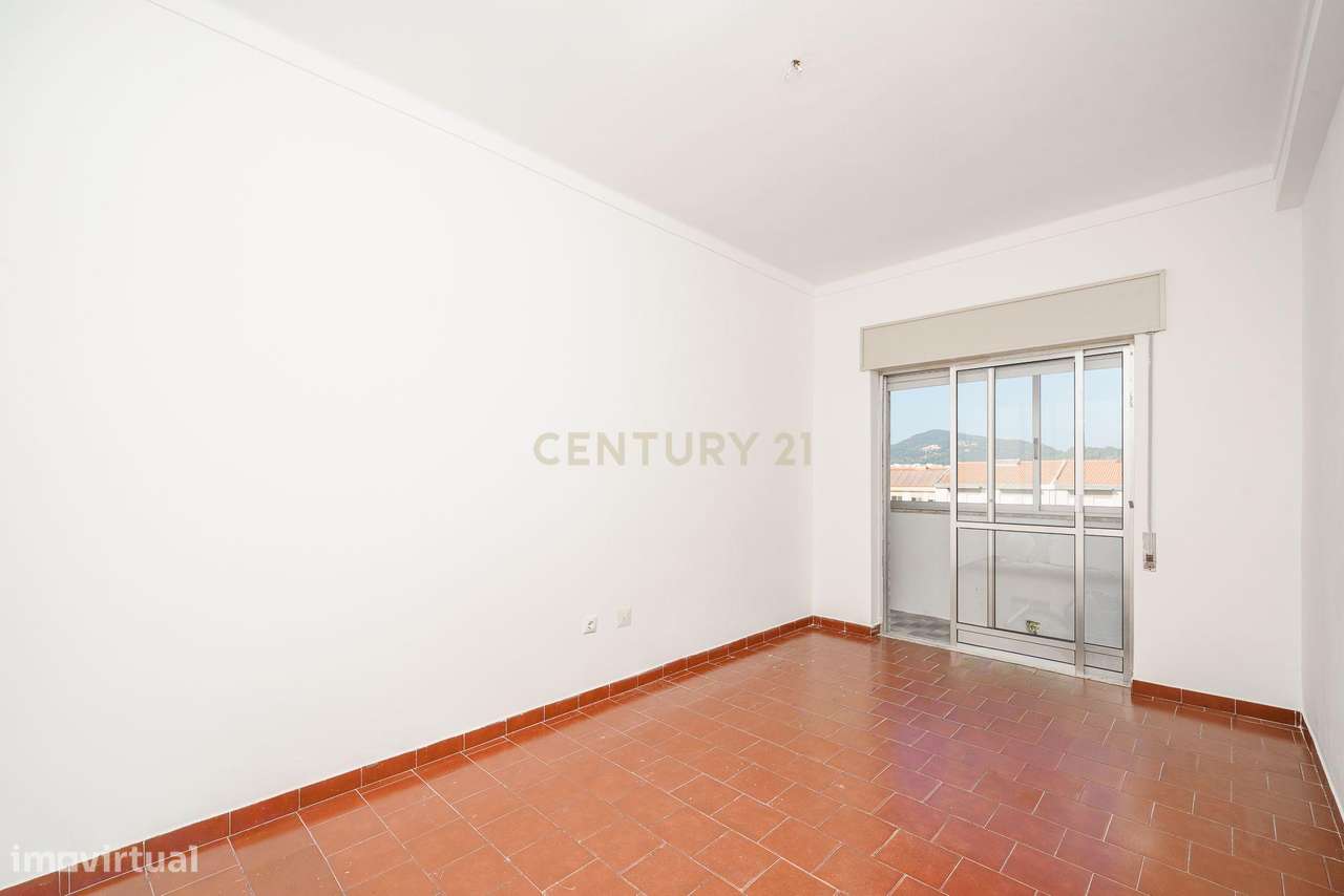 Apartamento T2 em Setúbal – Excelente Oportunidade-4