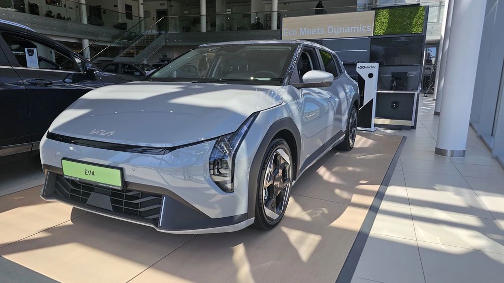 Kia EV4 2026