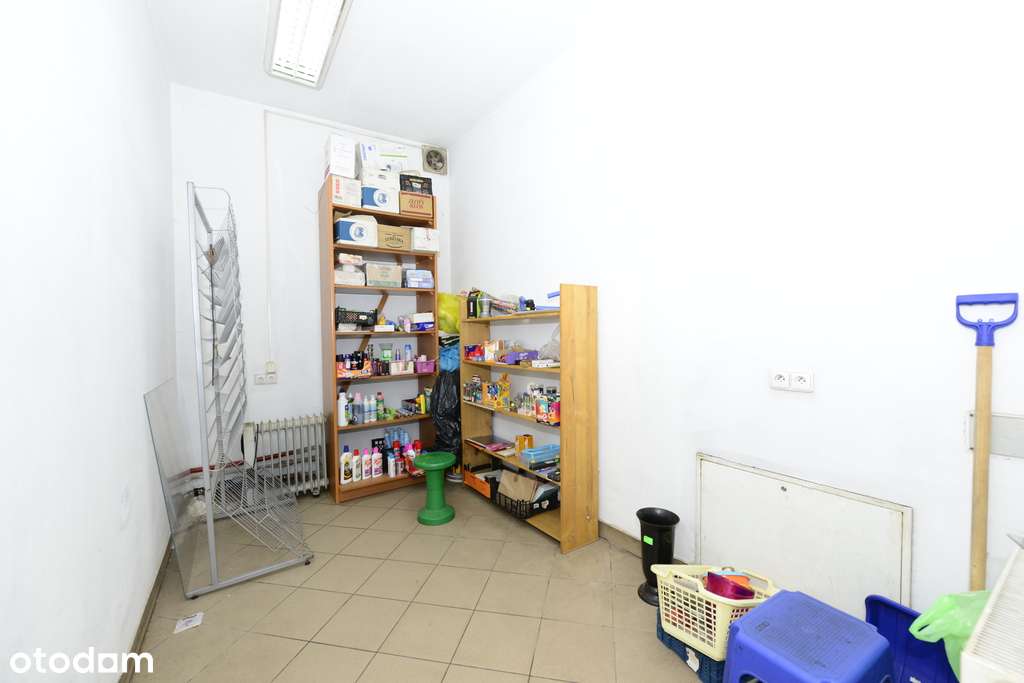 Budynek na sklep, usługi oraz mieszkanie-12