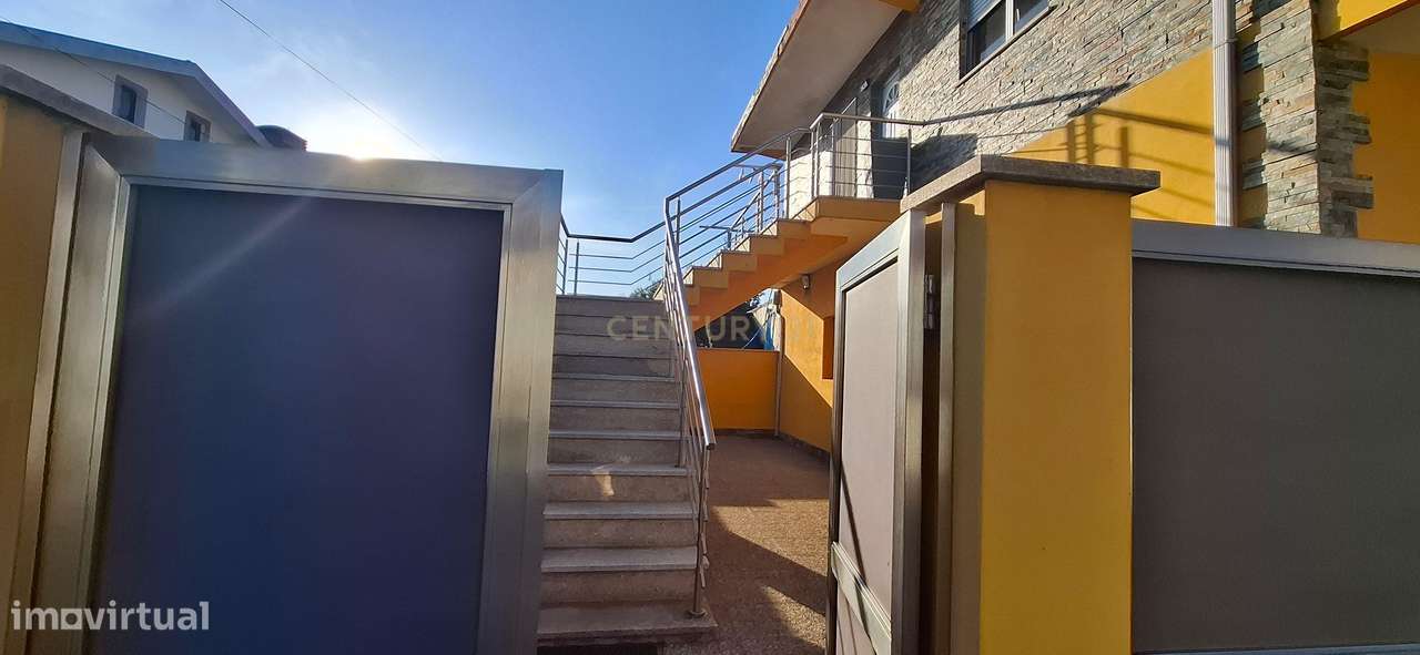 Moradia T3 em Carvalhosa, Paços de Ferreira, ao FERRARA PLAZA - Grande imagem: 4/34