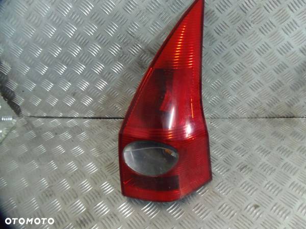 Lampa Tył Prawa Renault Megane II kombi - 1