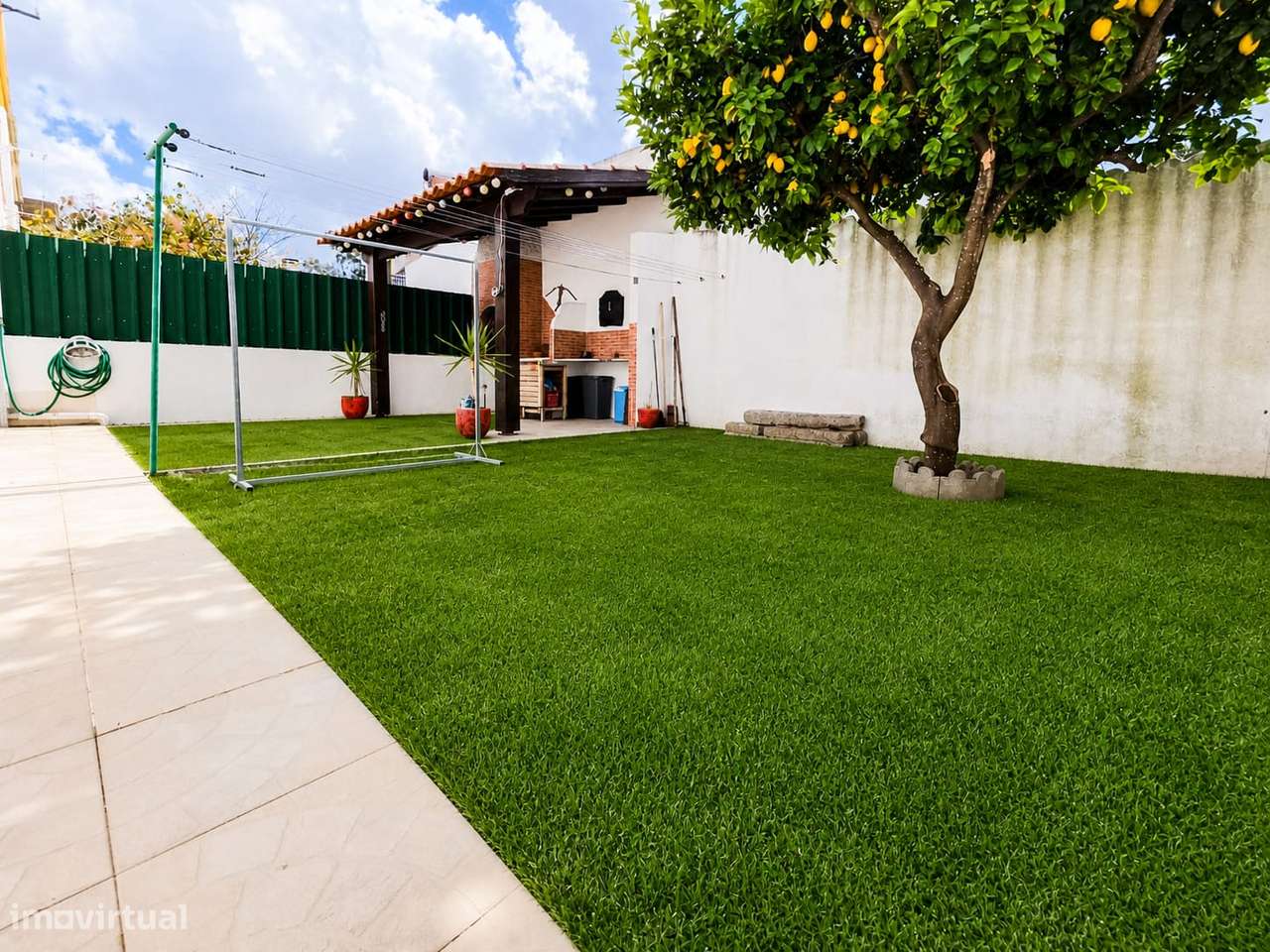Andar de Moradia T3 com jardim na Quinta do Conde-5