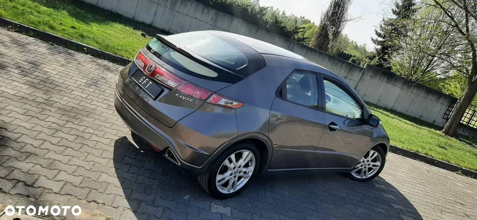 Honda Civic 1.8 Executive - 16