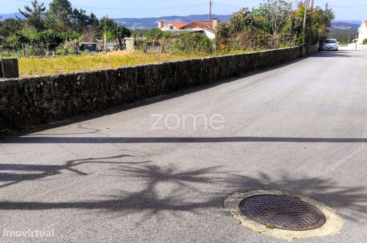Terreno Urbano com Projeto Aprovado, Jesufrei – Vila Nova de Famali... - Grande imagem: 5/18