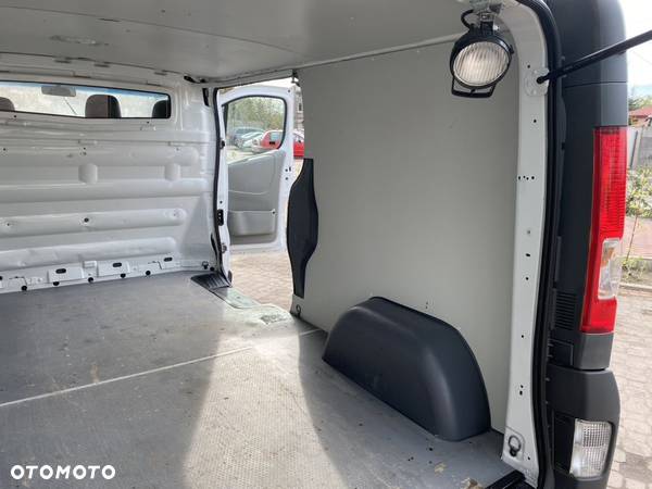 Renault TRAFIC - 23