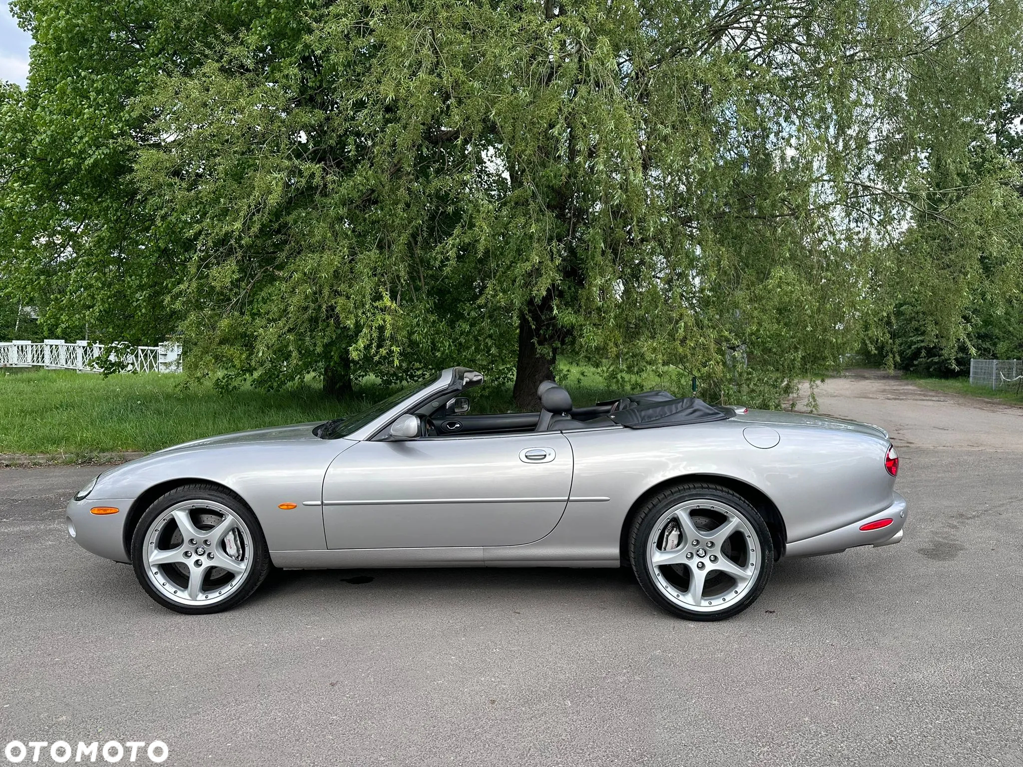 Jaguar XK8 XKR 4.0 - 13