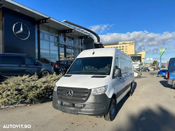 Mercedes-Benz Sprinter Tourer 317 CDI 170CP L3H2 RWD 6MT - 2