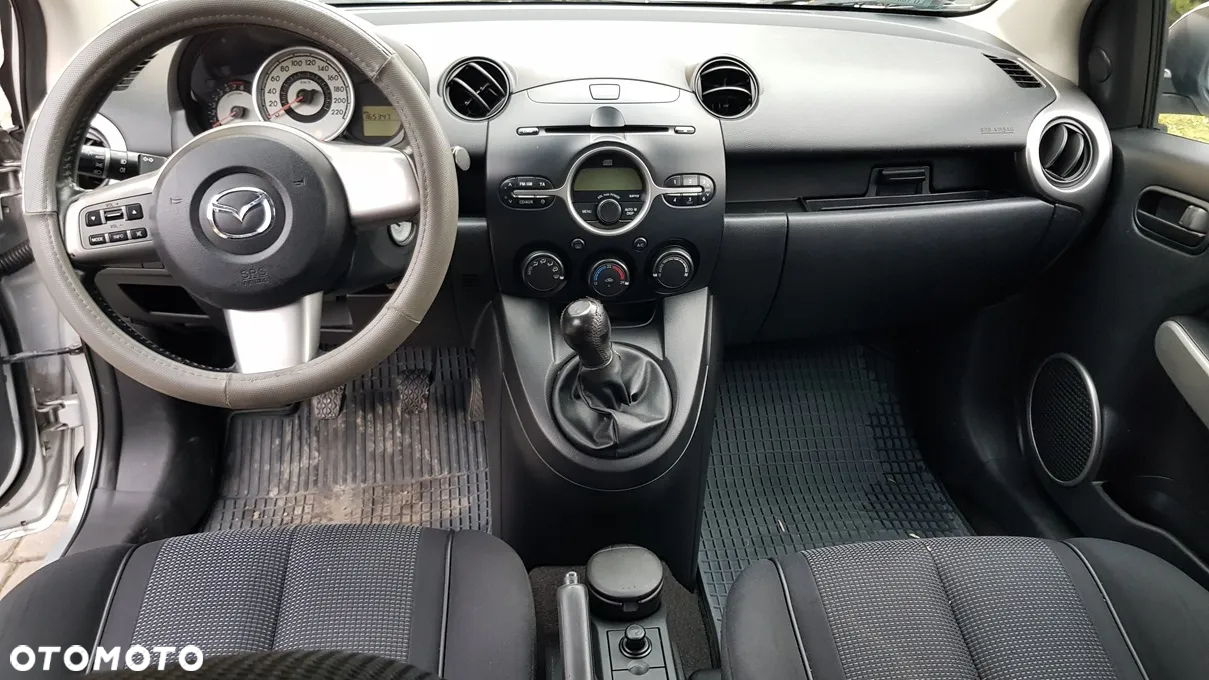 Mazda 2 1.3 Exclusive - 5