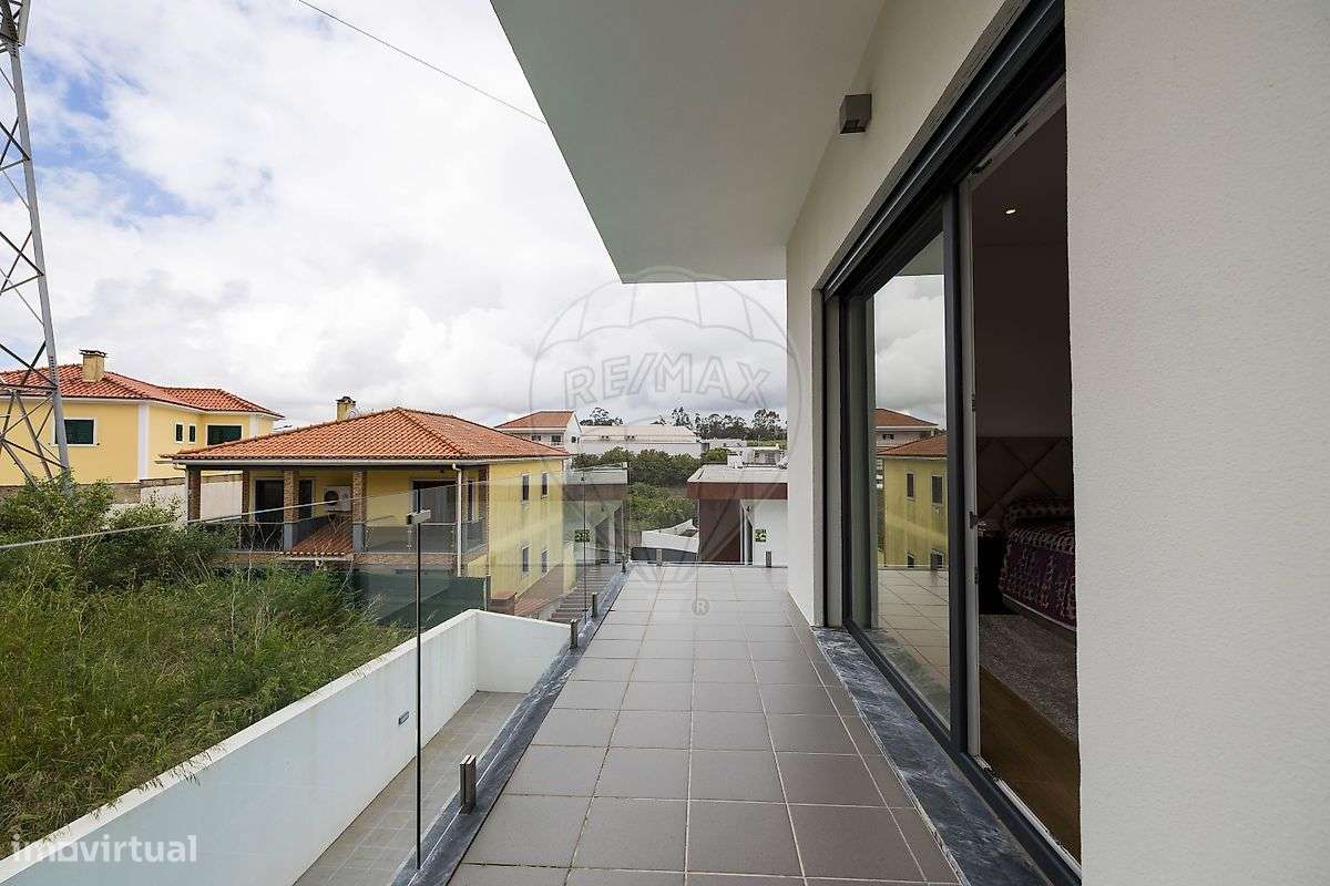 Moradia T4 para venda-29