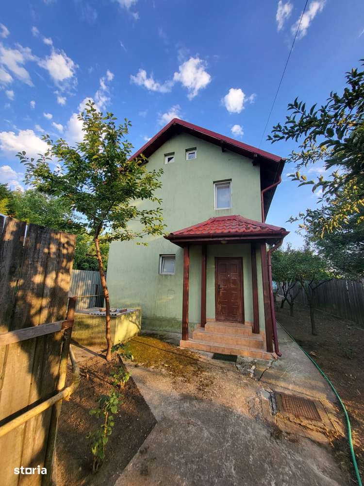 CASĂ DE VÂNZAREP+1 ÎN OTOPENI – ZONA CENTRALA - Imagine principală: 2/19