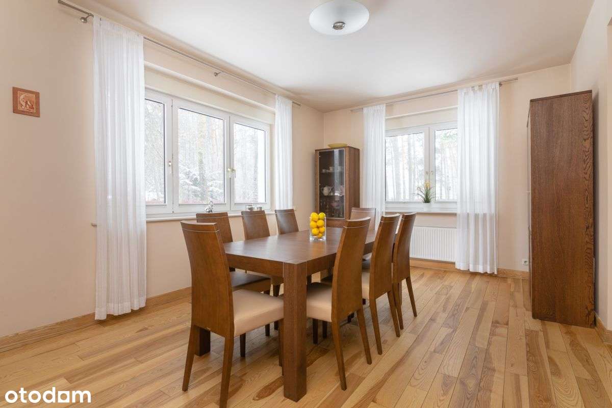 Przestronny dom Konstancin starodrzew-4