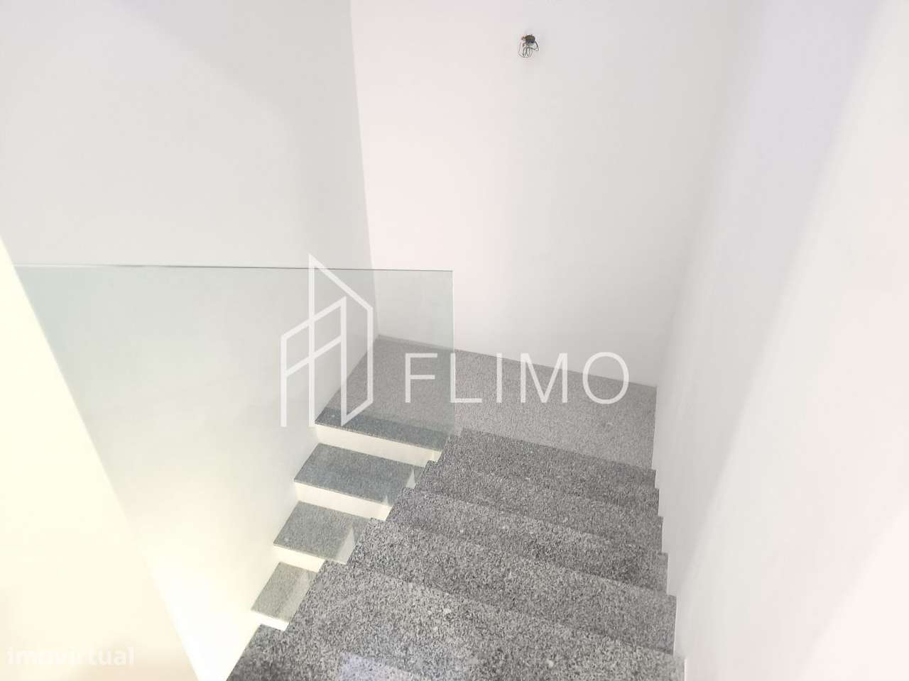 Moradia T3 geminada Nova-52