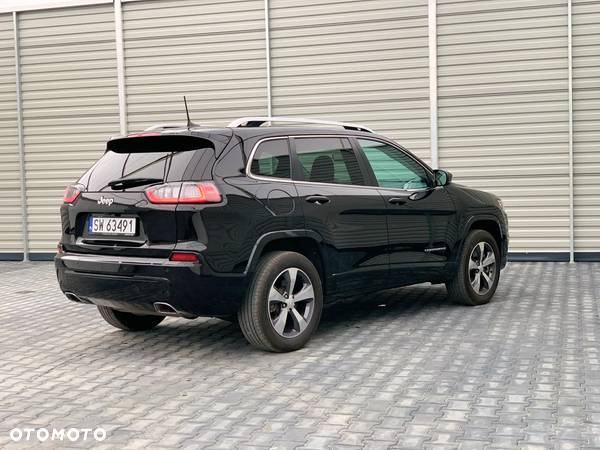 Jeep Cherokee - 12