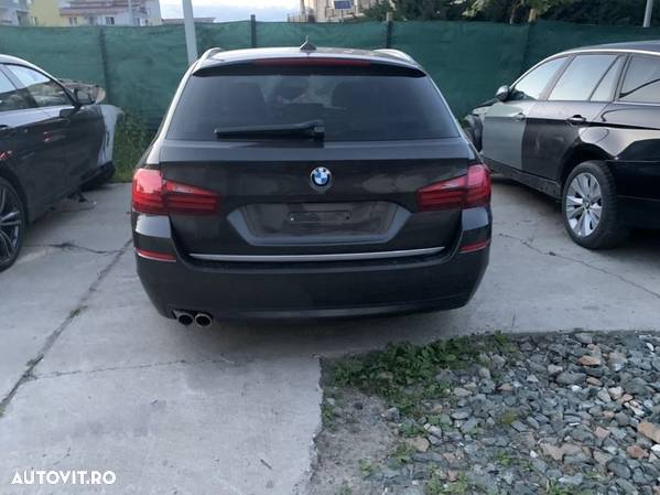 Dezmembram bmw 530xd f11 facelift - 3