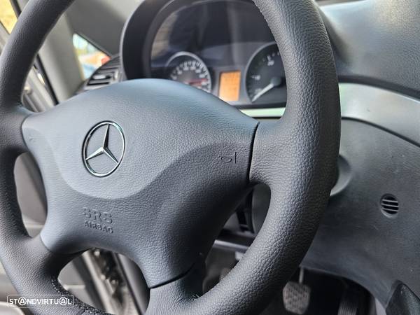 Mercedes-Benz Viano 2.2 CDI Ambiente Longo - 30