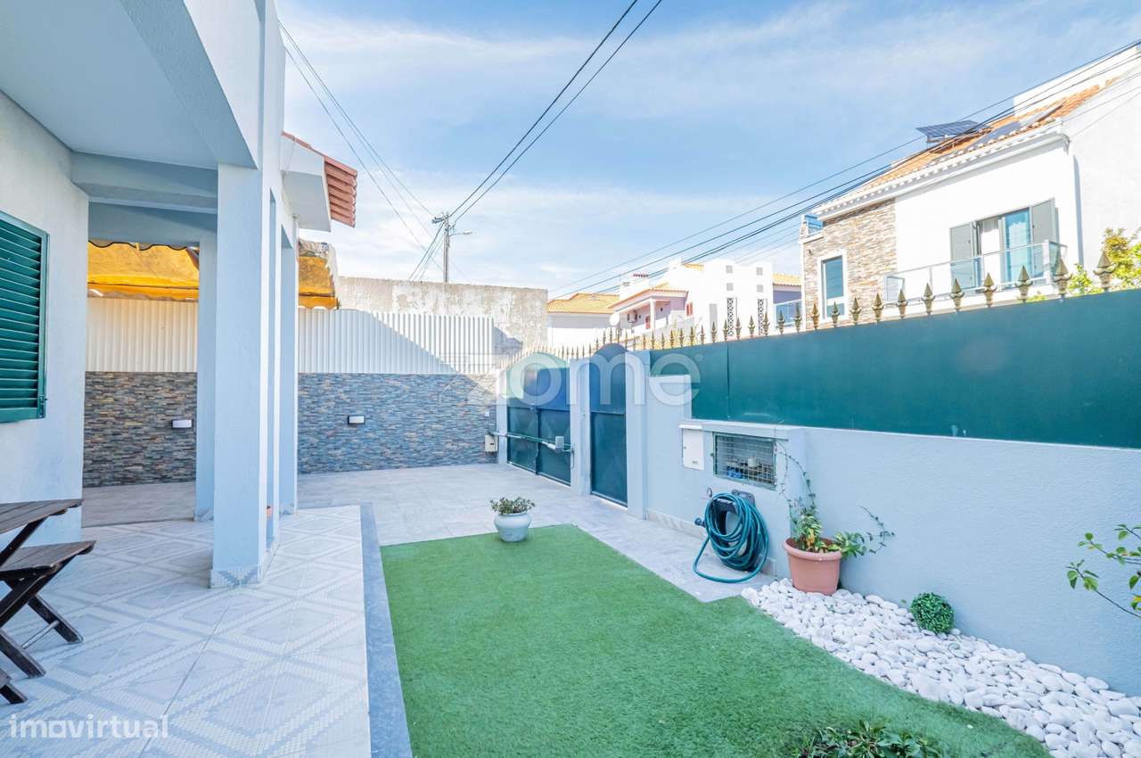 Moradia geminada T4 Quintinhas - Charneca de Caparica - Grande imagem: 4/42