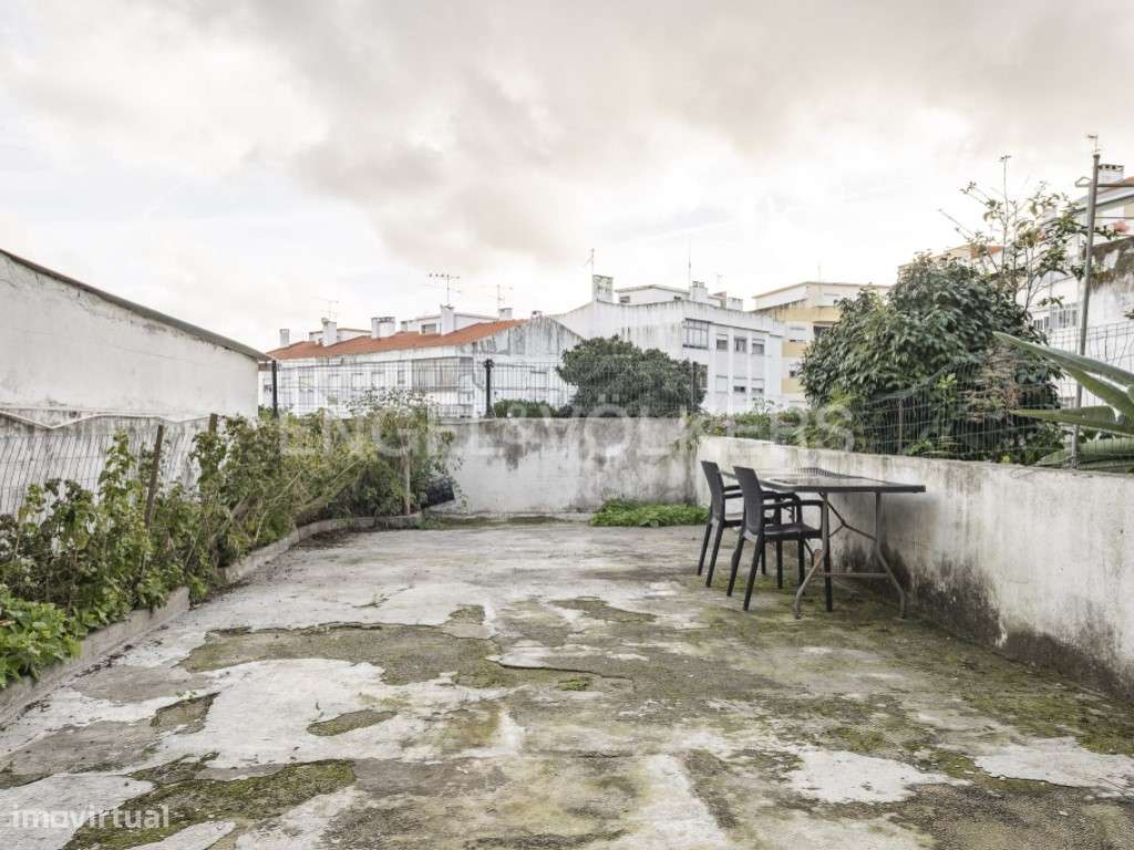 T3 com garagem e logradouro exclusivo no Seixal - Grande imagem: 5/28