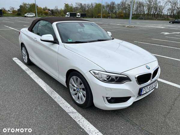 BMW Seria 2 220i Advantage - 9