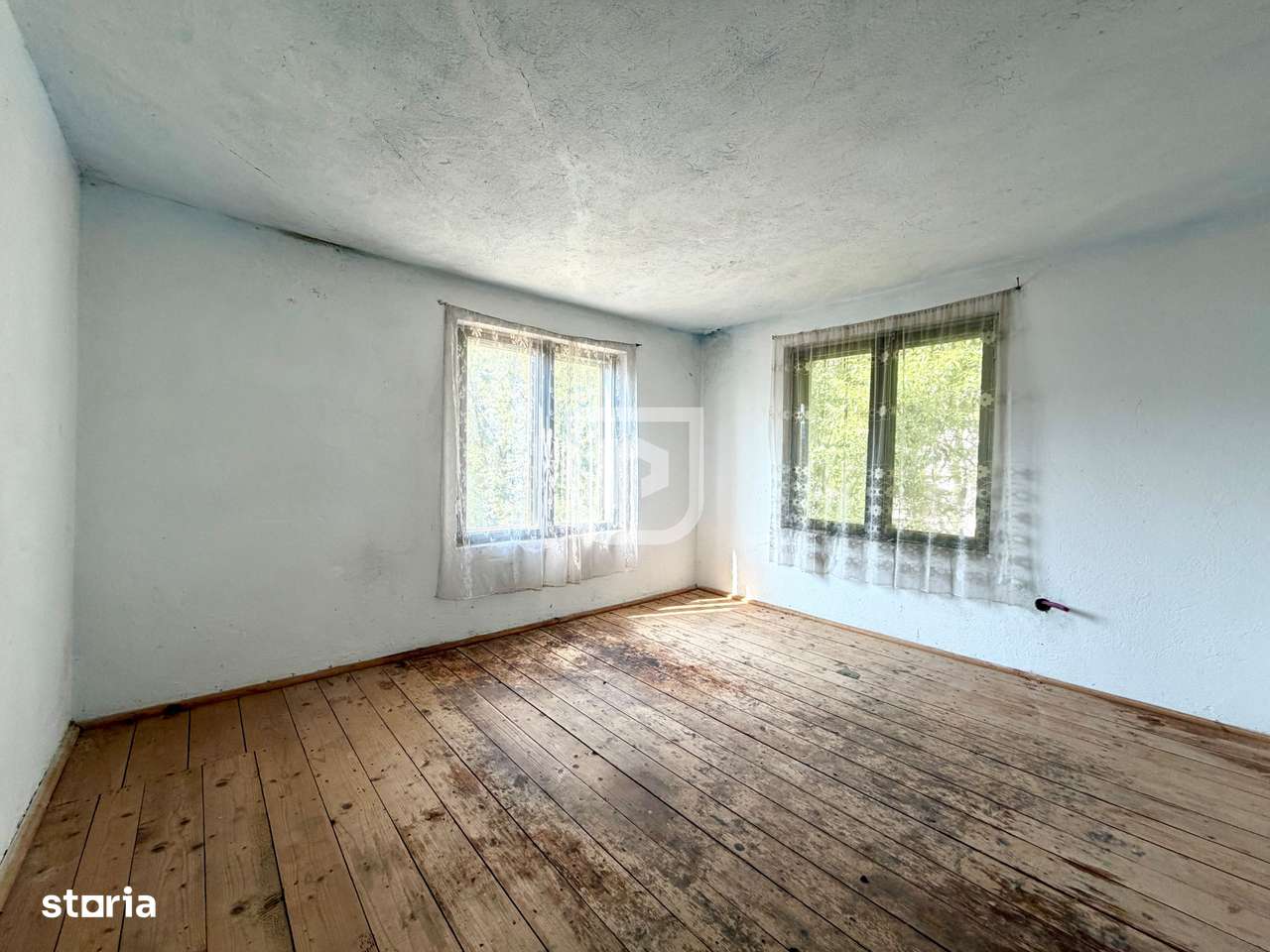 Casa cu 500mp teren, pozitie buna, centrala, utilitati-10
