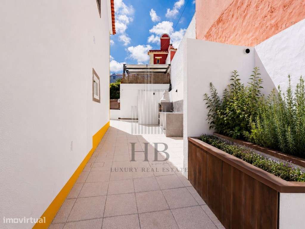Andar de Moradia T2 + Anexo T1 Independente | Vista Mar e Serra | P...-43