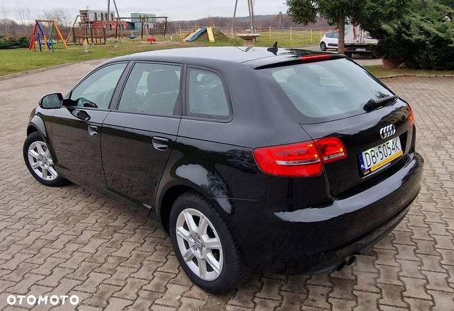 Audi A3 1.8 TFSI Sportback Ambiente - 6