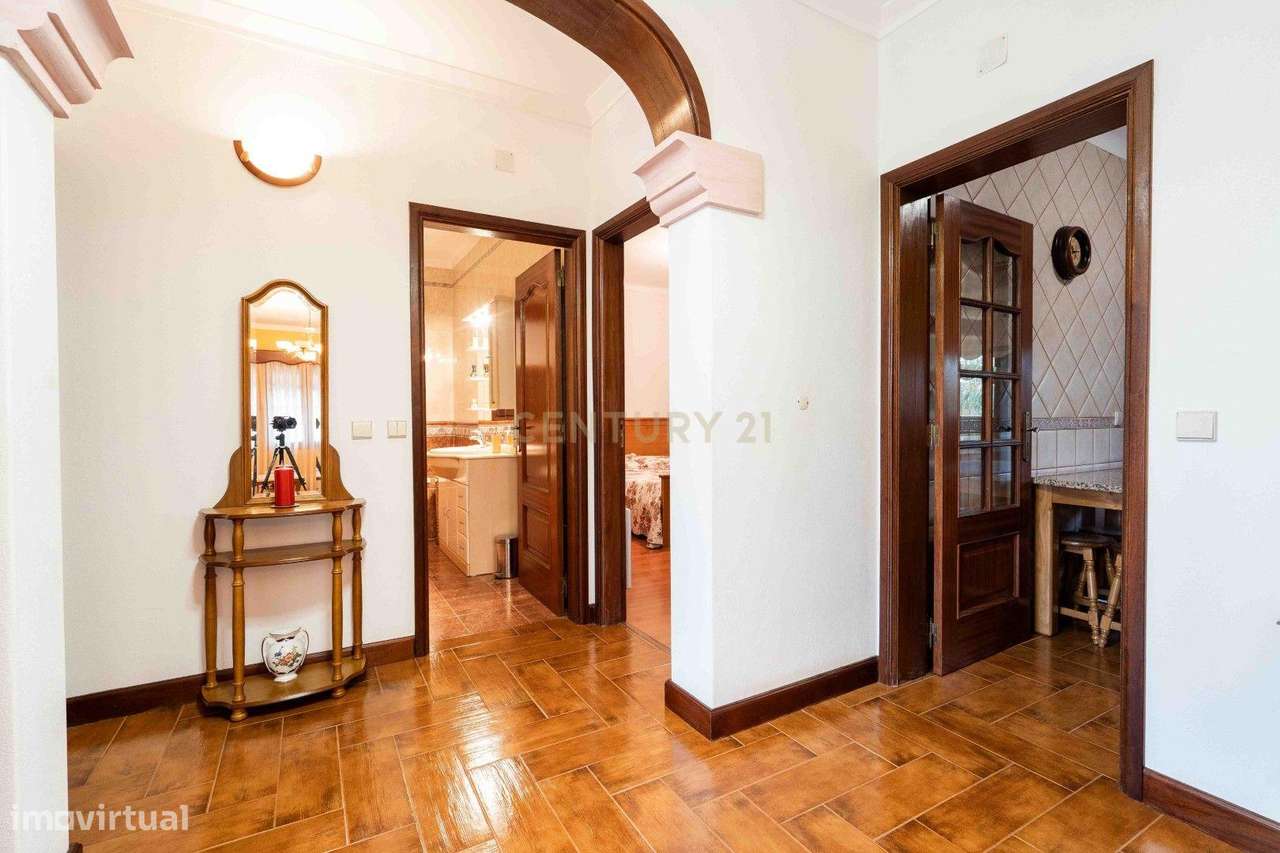 Moradia T4, com Terreno, em Vila Nova de Poiares - Grande imagem: 5/46