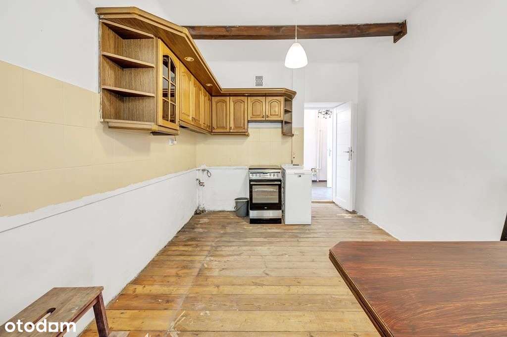 Doskonała lokalizacja np. pod wynajem-7