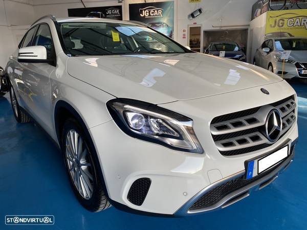 Mercedes-Benz GLA 180 Aut. - 11