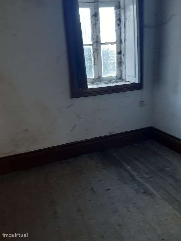 Vende Moradia em pedra Termas São Vicente-16