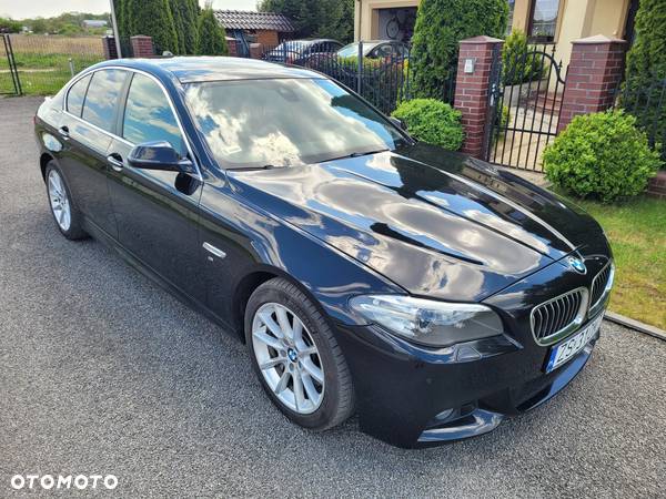 BMW Seria 5 525d xDrive Sport-Aut - 1