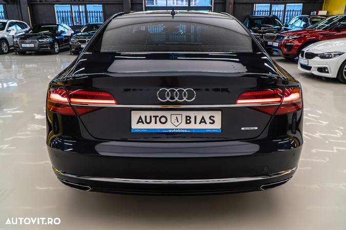 Audi A8 3.0 TDI DPF quattro tiptronic - 27