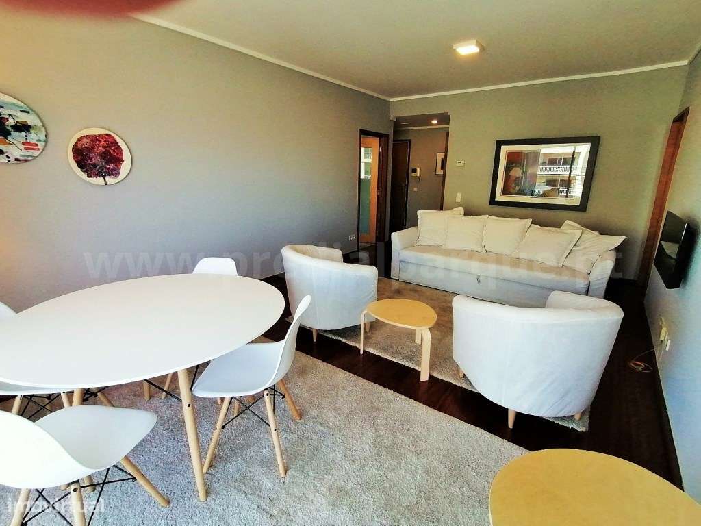 Apartamento T1 com vista mar, MOBILADO, Aldoar - Grande imagem: 2/21