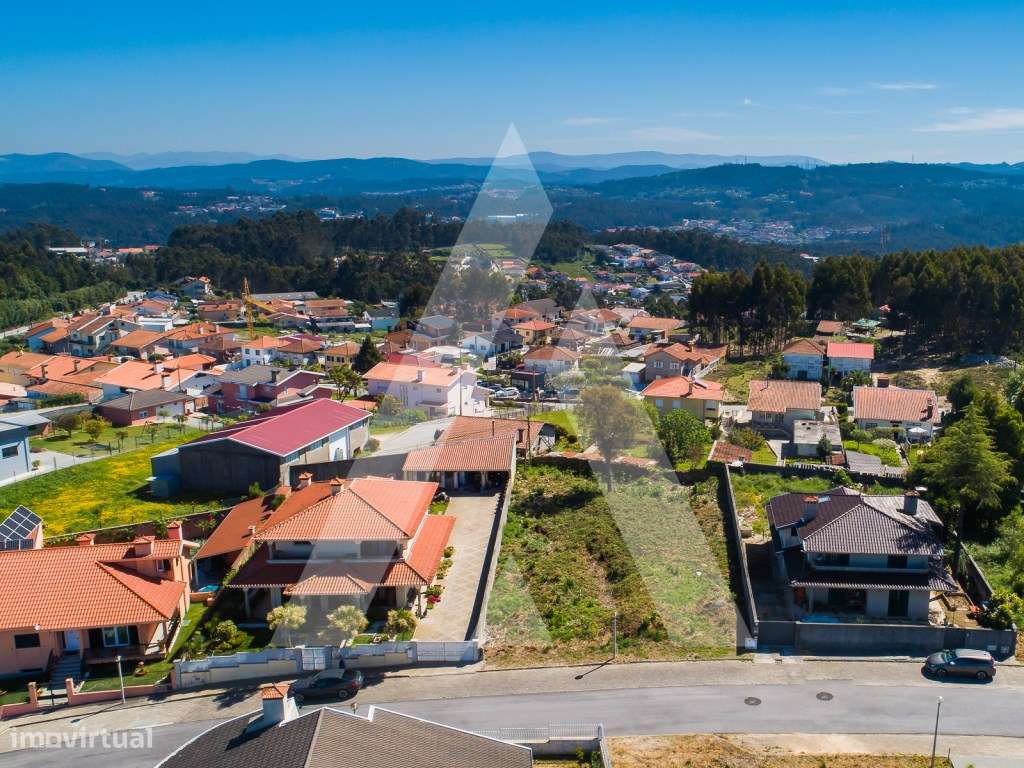 Lote para Construção com 905M2 - São João de Ver-12