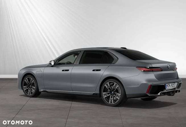 BMW Seria 7 750e PHEV xDrive M Sport sport - 6