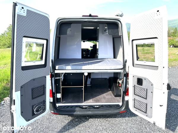 Mercedes-Benz Sprinter - 29