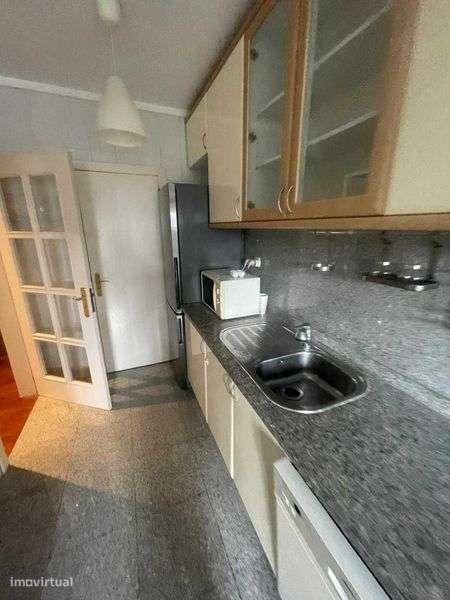 T2 Mobilado com Garagem – Campo Alegre, Porto – 77 m² - Grande imagem: 4/12