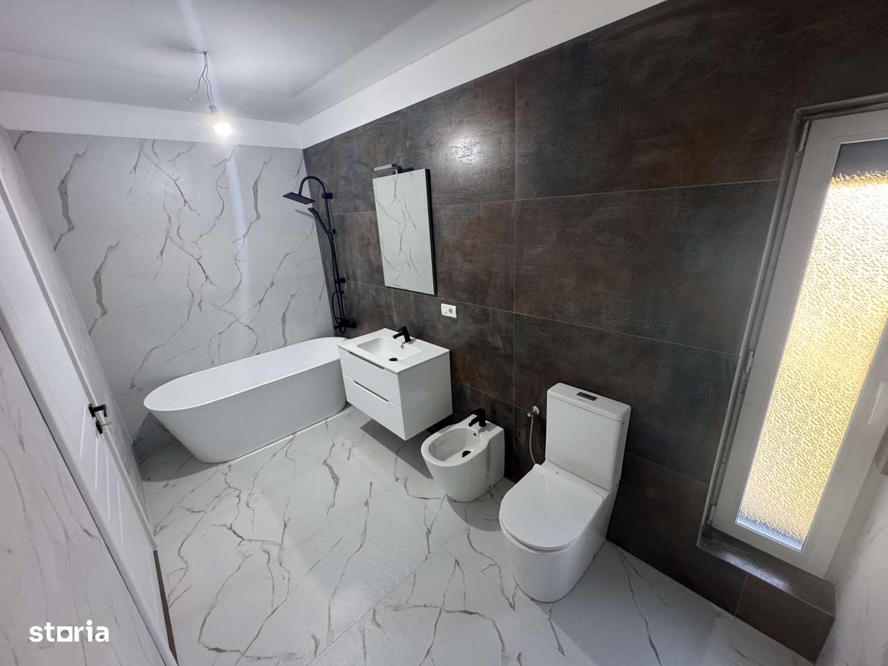 Casa Vila Mogosoaia P+1+M| 6 camere |Super zona | Persoană fizică-16