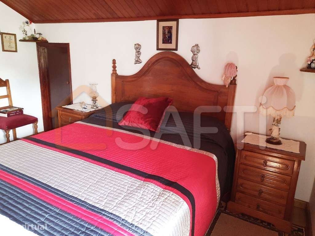 Propriedade constituída por 2 moradias e terreno de cultivo - Grande imagem: 5/19