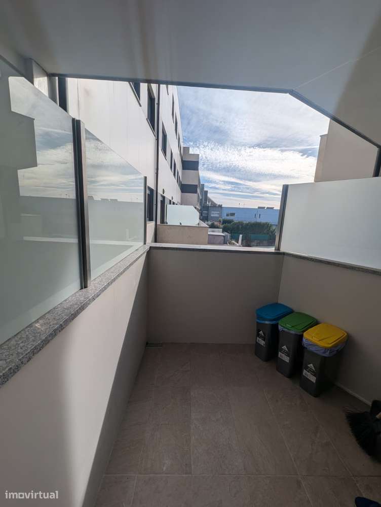 T2 PRONTO EM CONDOMÍNIO C/ PISCINA-18