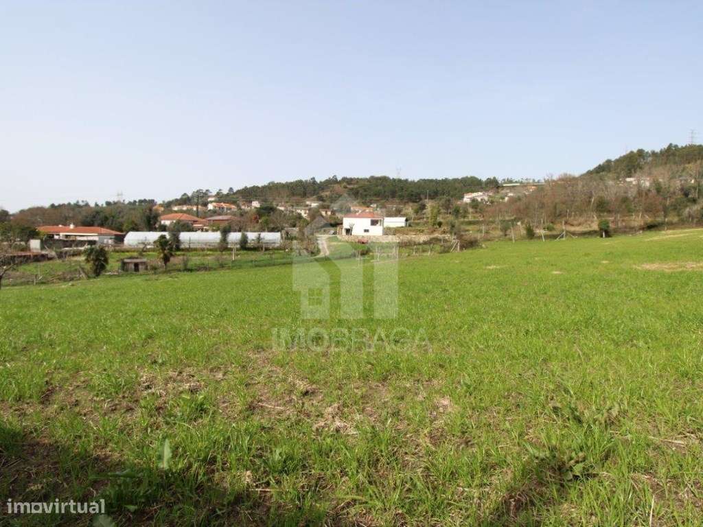 Venda Terreno com possibilidade de Lotear, em S. Mamede (Este), Braga-16