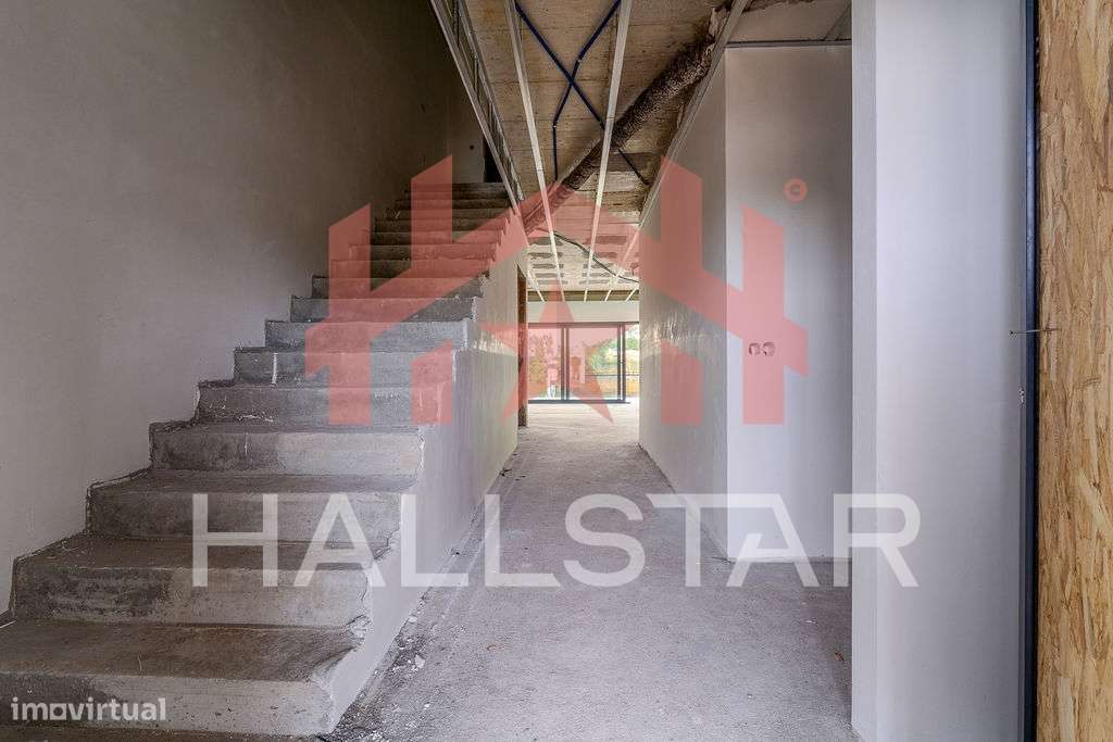 Moradia T3+1 Geminada / Em Construção / Leiria-18