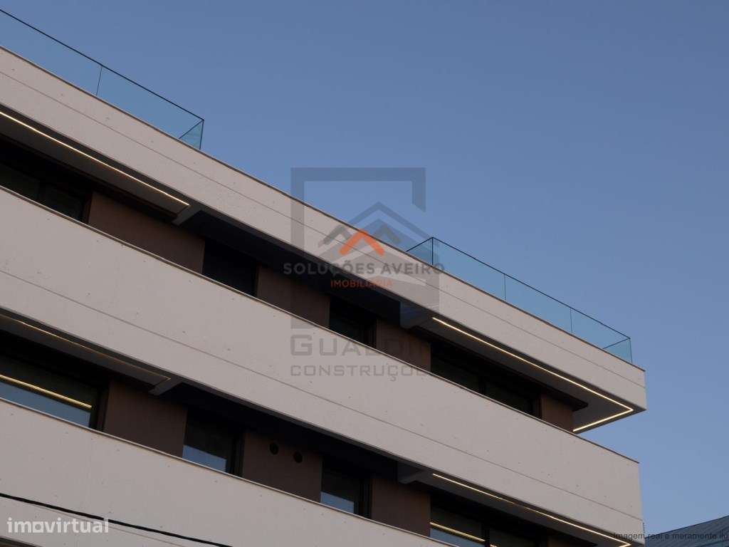 Apartamento T2+ Terraço Implex em Aveiro!-31